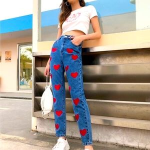 New High Waisted Heart Embroidered Straight Leg Jeans Size L